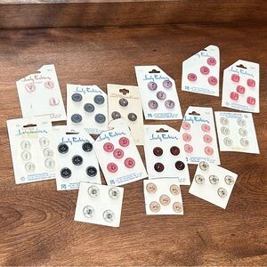 🟢 3/$25 🟢 Lot of Vintage Buttons on Cards